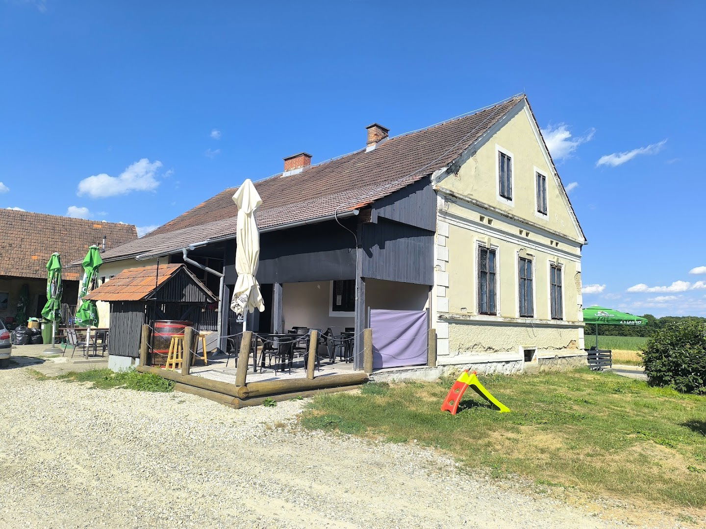 Kontarček Martina s.p. - Bar pri lipi