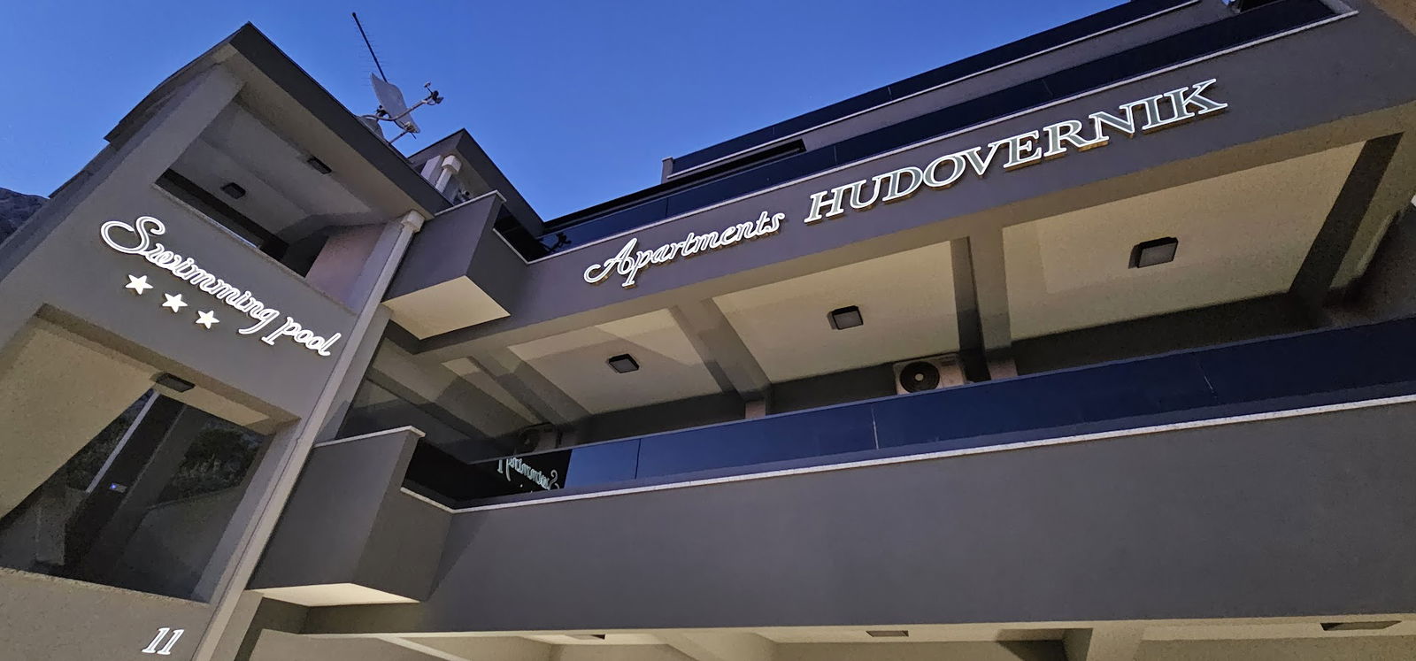 Apartments Hudovernik