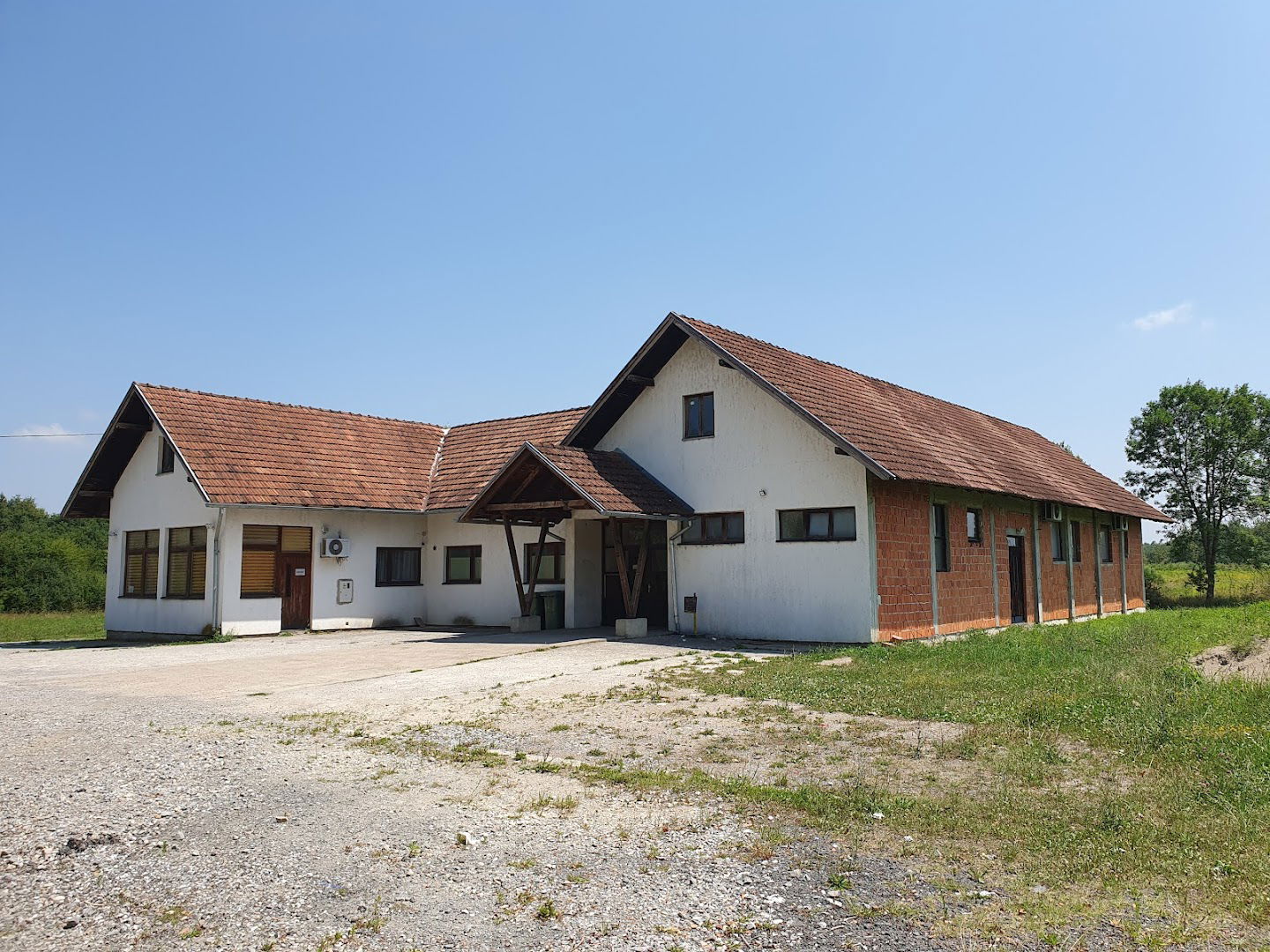 Mjesni dom Nova Drenčina