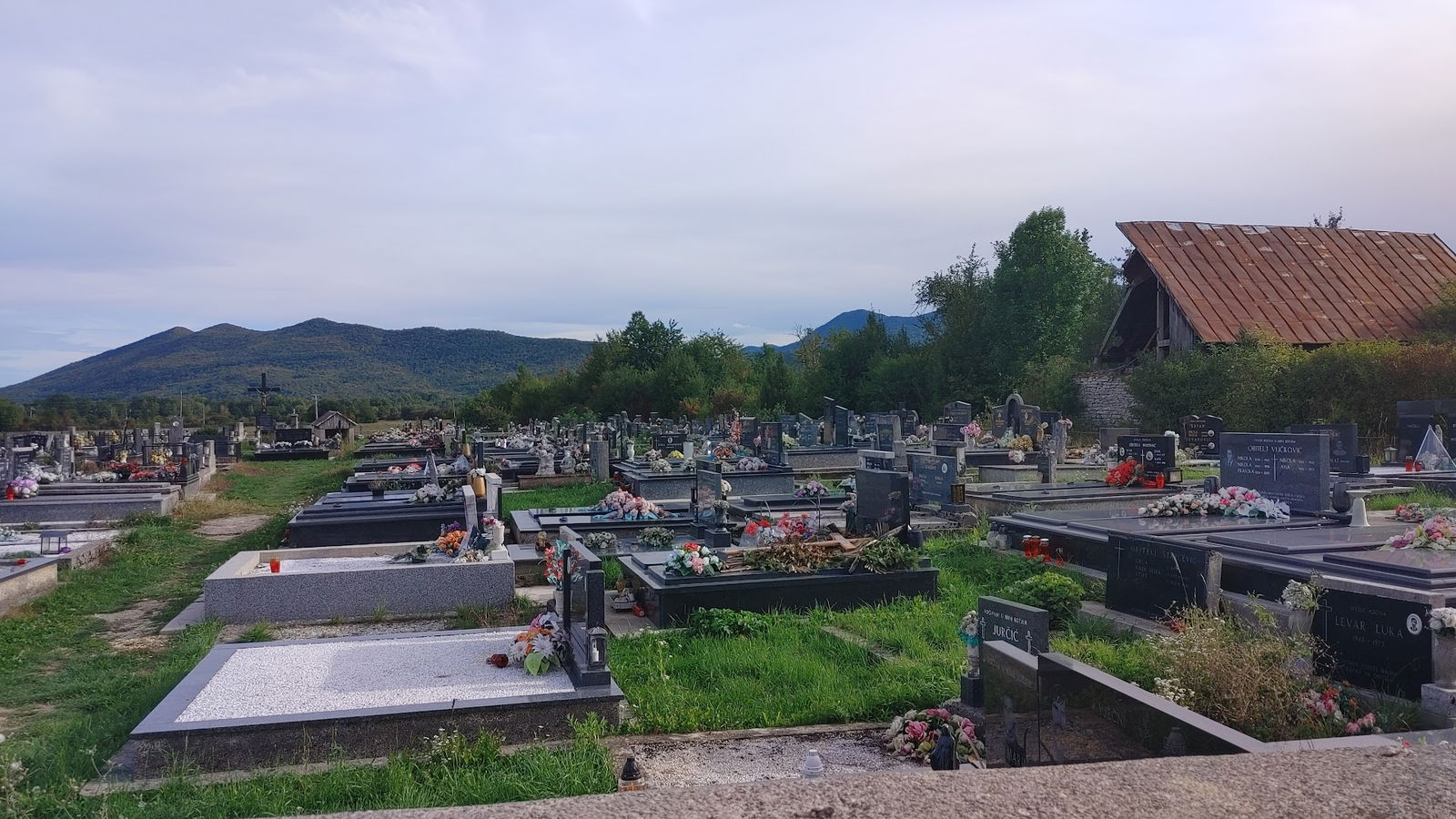 Donje Pazarište cemetery