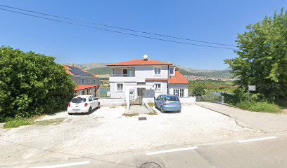 Obiteljski dom Domazet