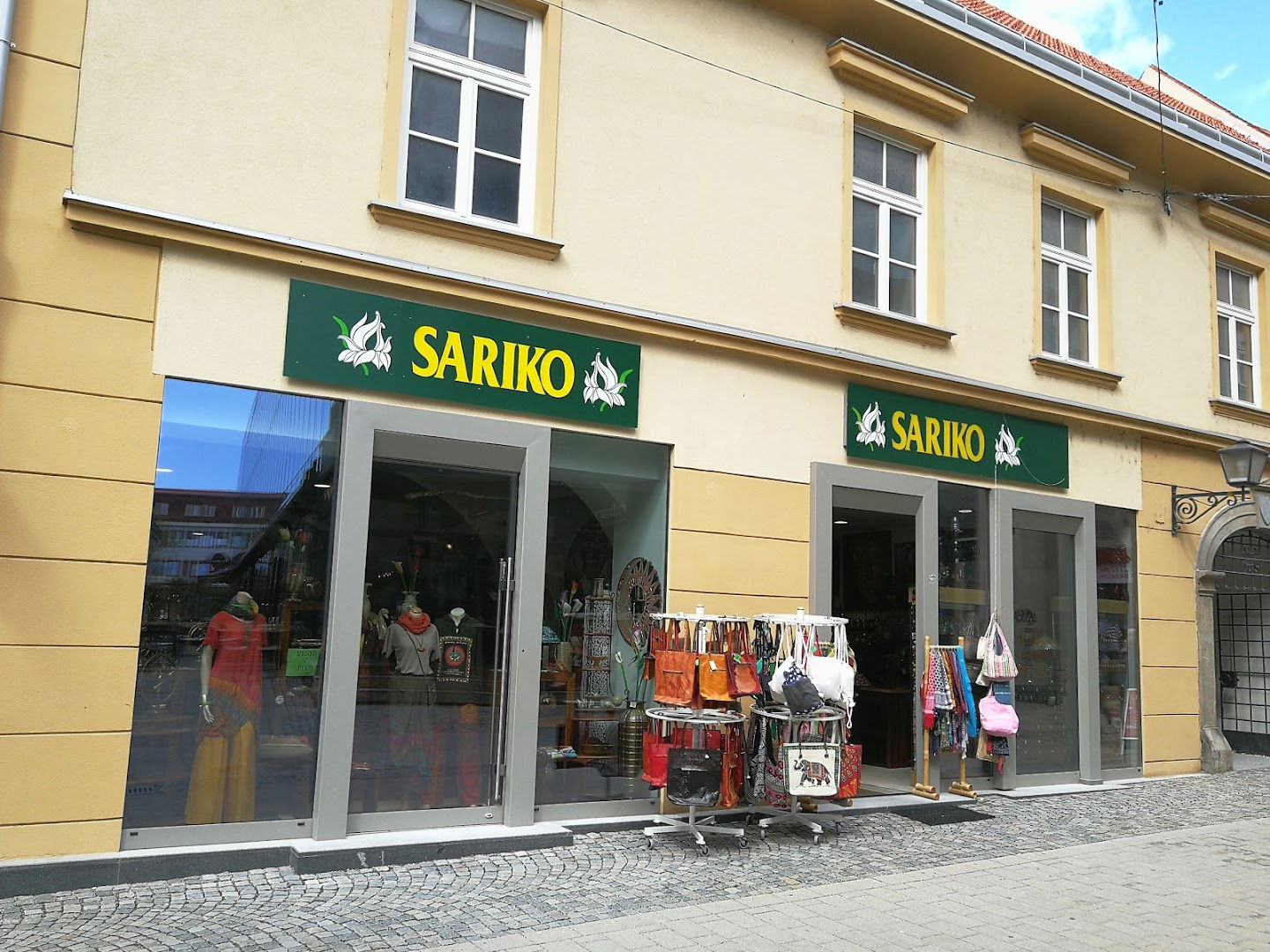 Sariko d.o.o., podjetje za trgovino, uvoz - Izvoz, Ljubljana