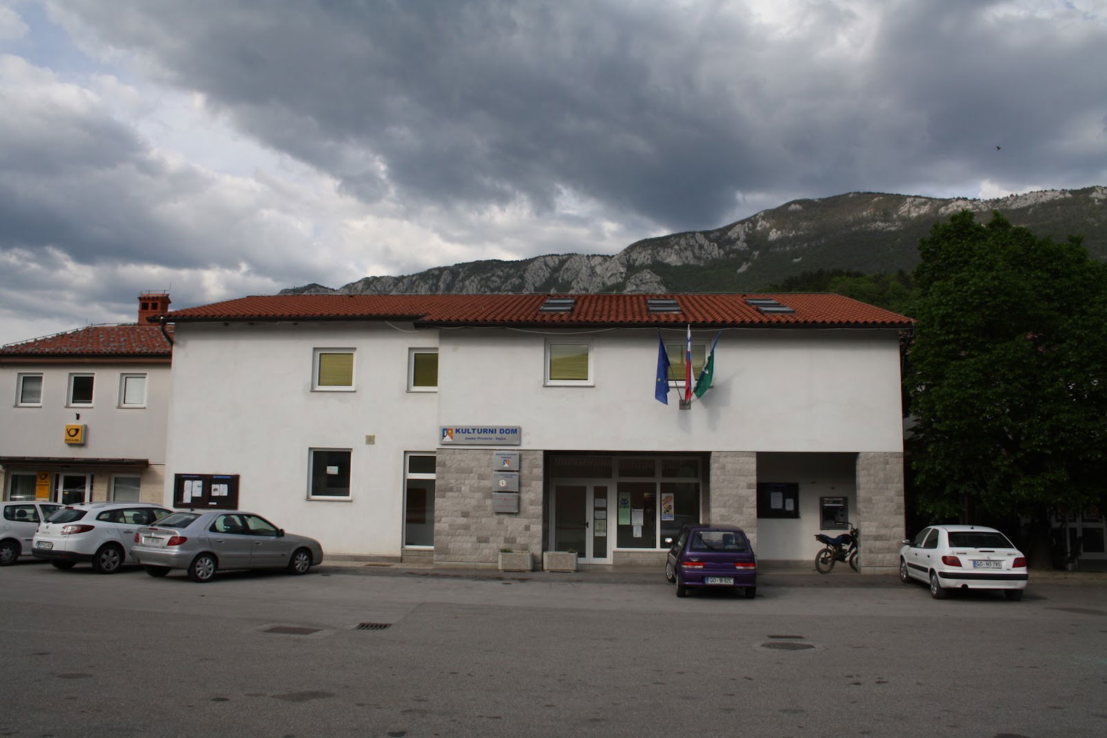 Lavričeva knjižnica Ajdovščina