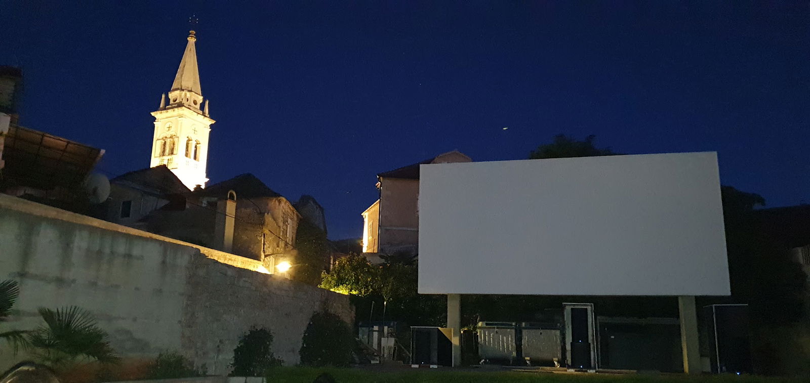 Kino Mediteran Jelsa / Open Air Cinema