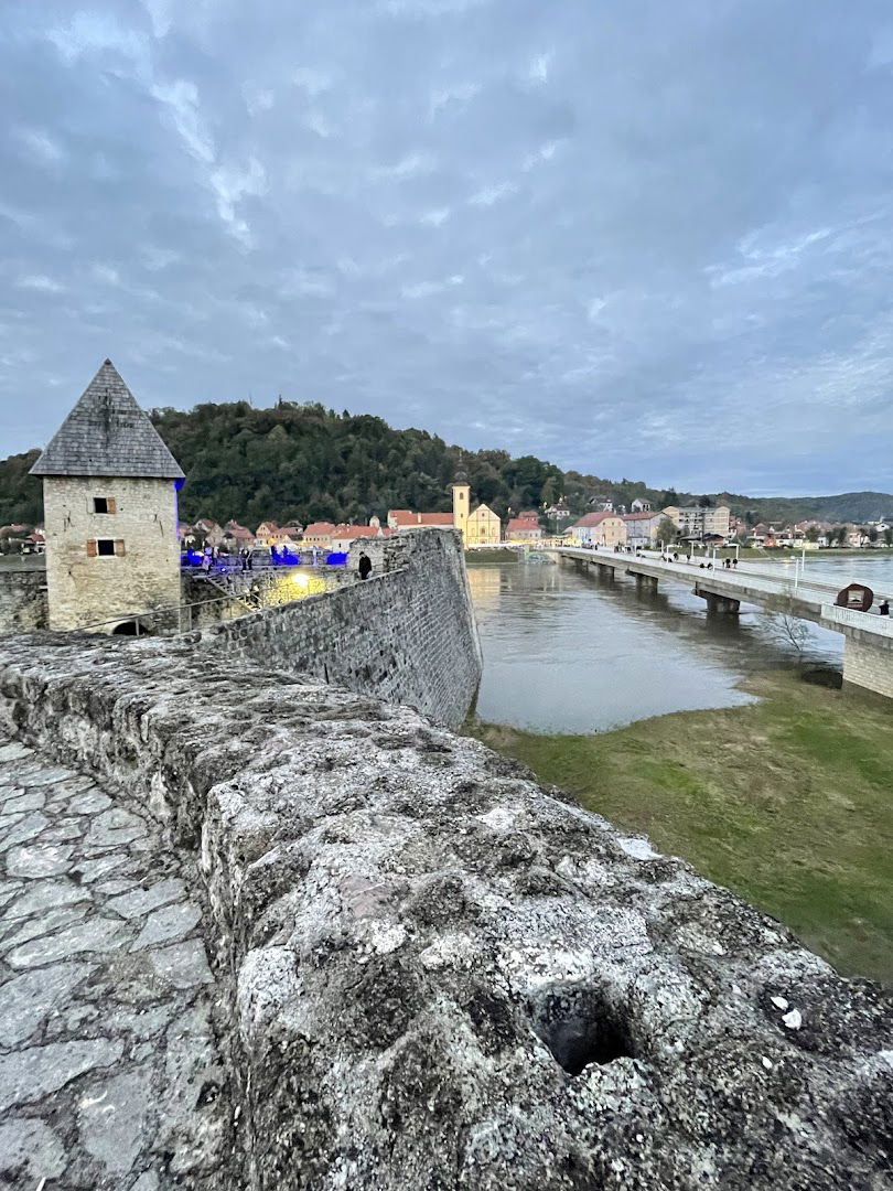 Kestenijada Hrvatska Kostajnica