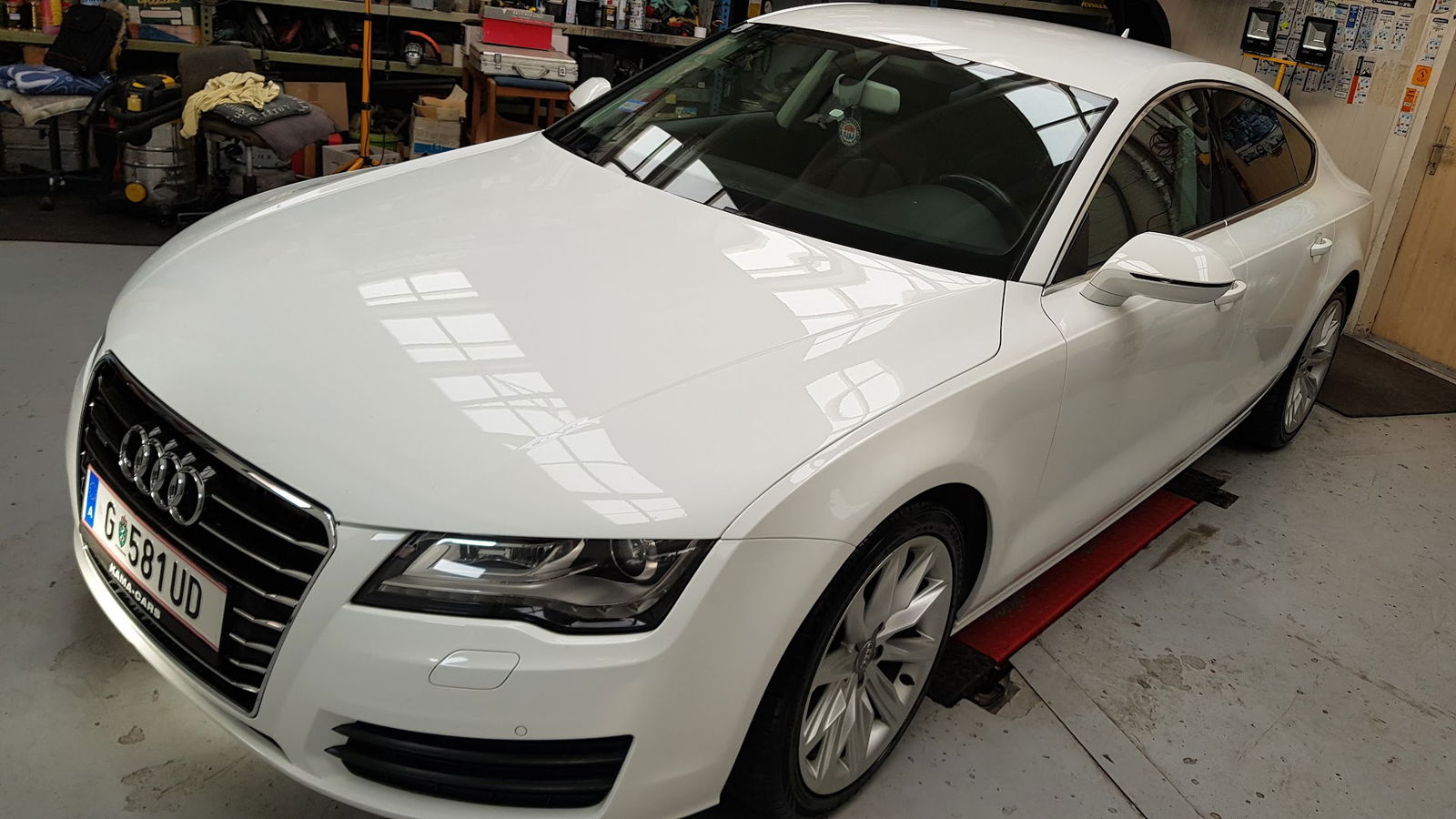 GUMI-SJAJ, vl. Robert Trstenjak