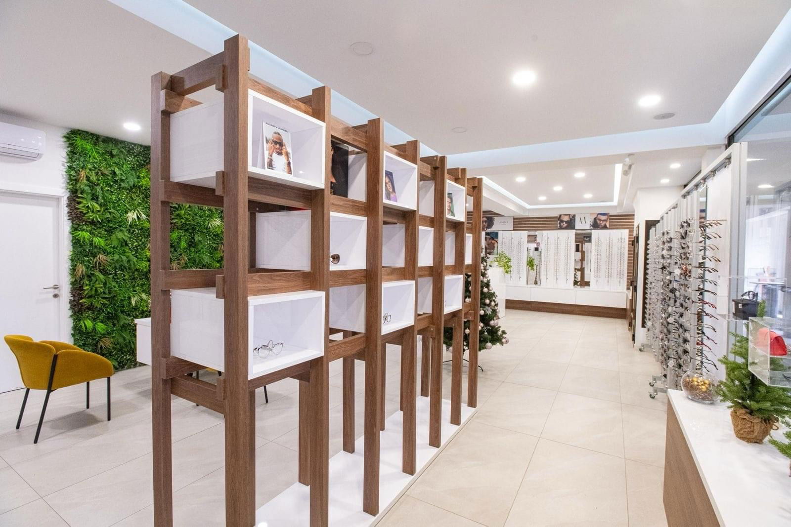 OČNA OPTIKA NADA VRANEK, ĐURĐEVAC, TRG SV.JURJA BB