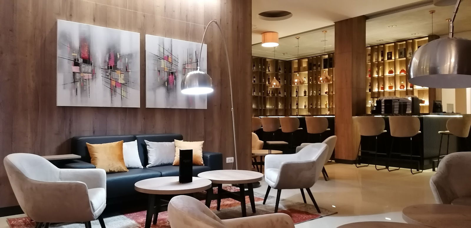 Cortes Club | Steak House | Pizzeria-Pub-Sport Bar