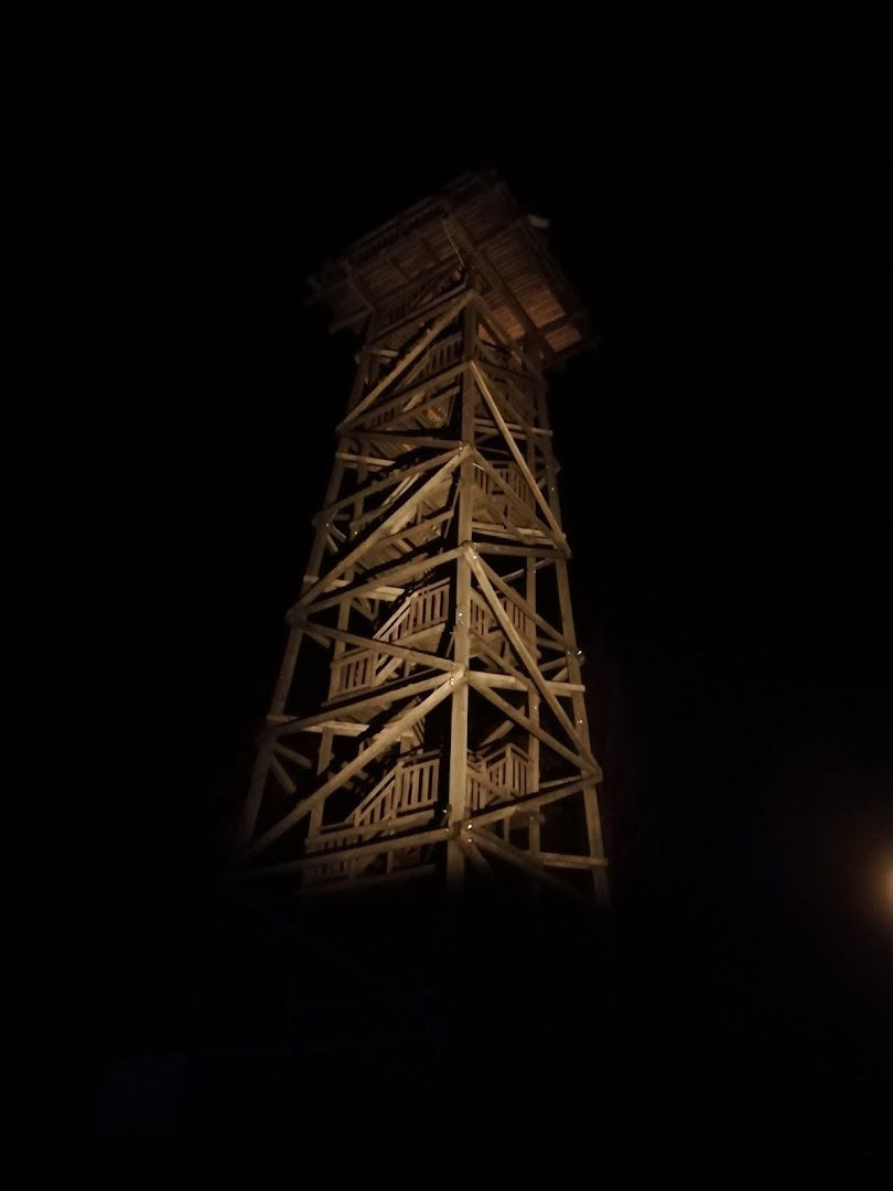 Koča na Planini nad Vrhniko