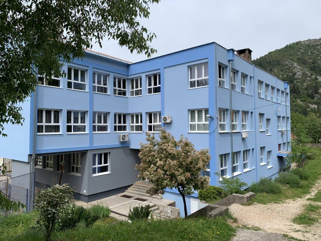 Srednja škola Stolac