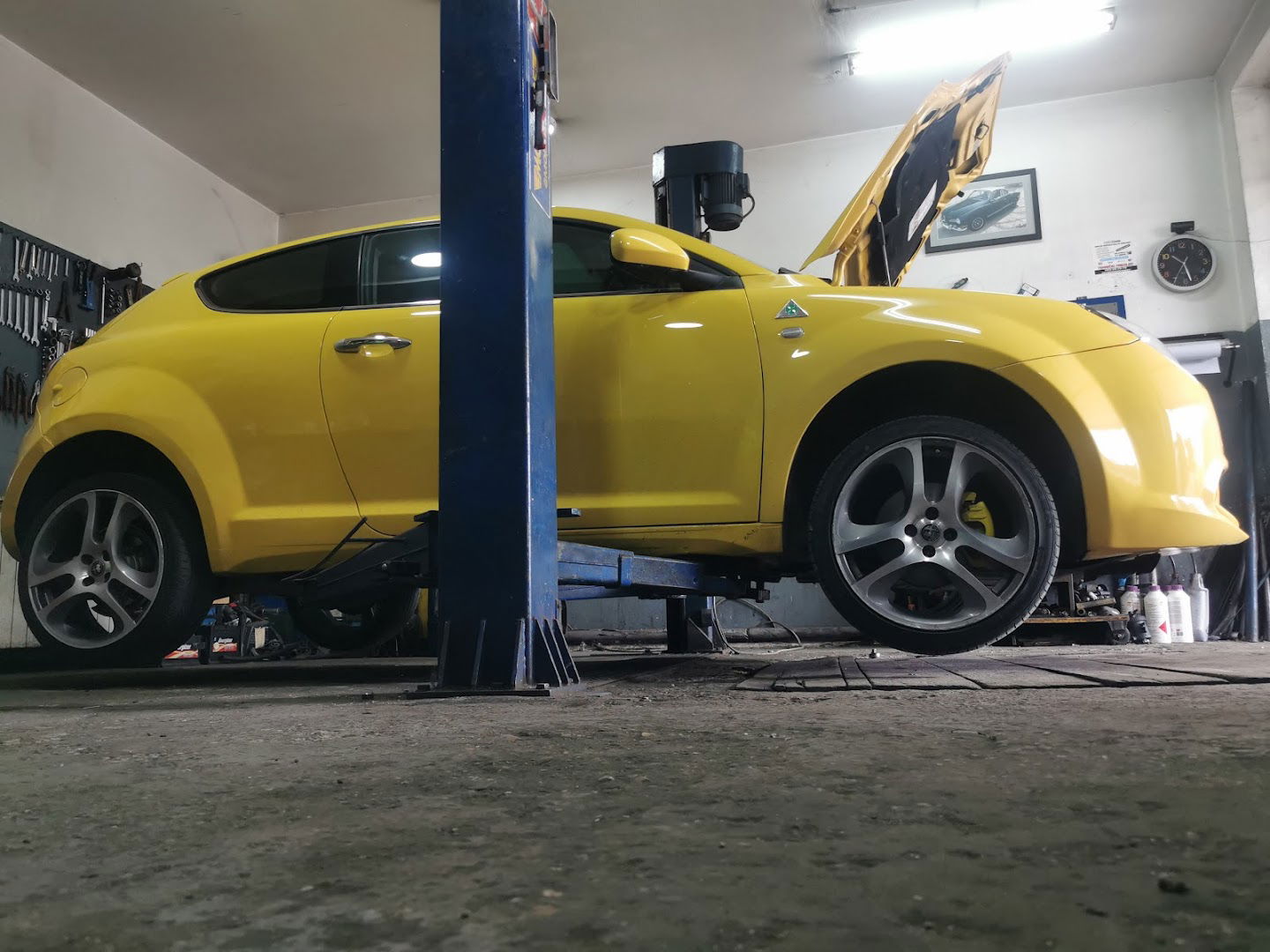 AUTO SERVIS '' MIKI ''