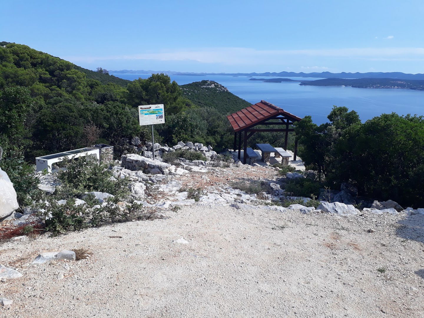Solar charging bench