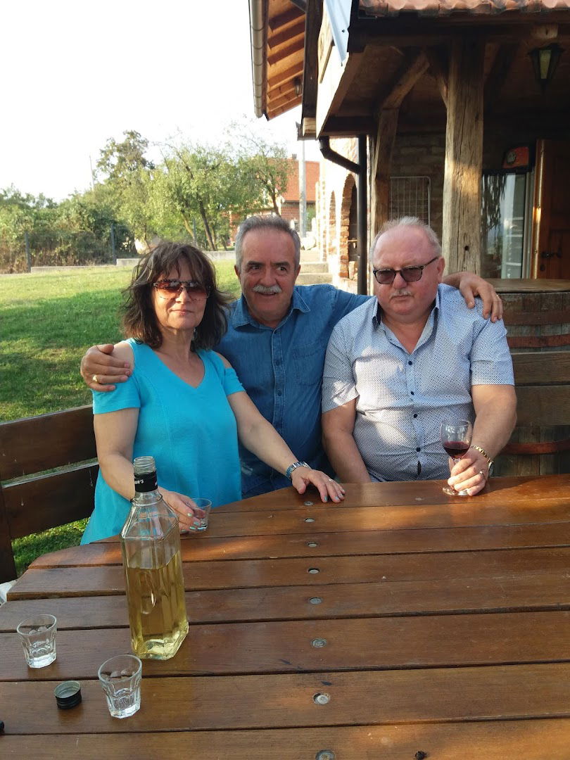 Kutjevo d.d. - Poljocentar Biškupci