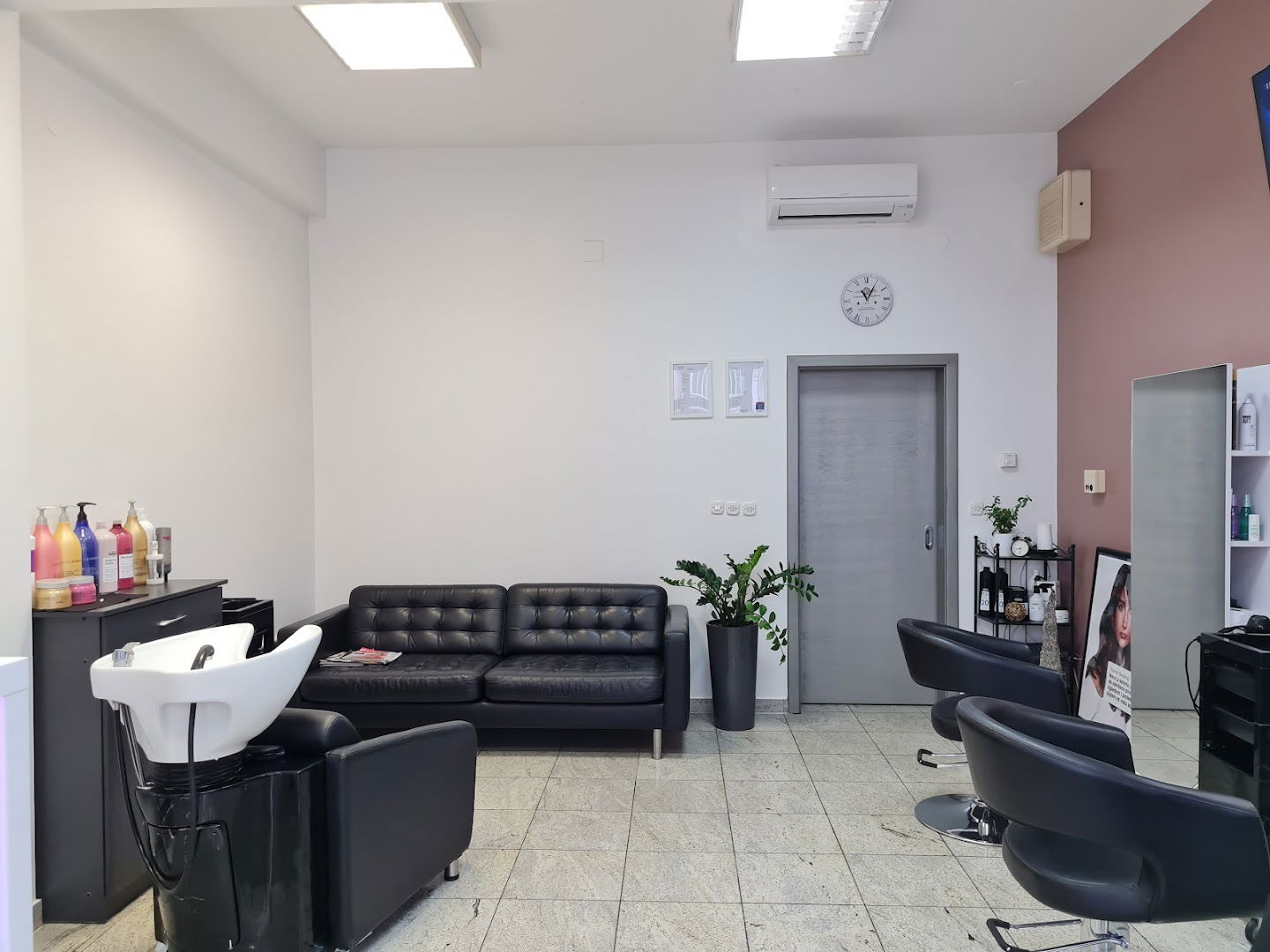 FRIZERSKI SALON RUSH VL. KRISTINA BEGIĆ