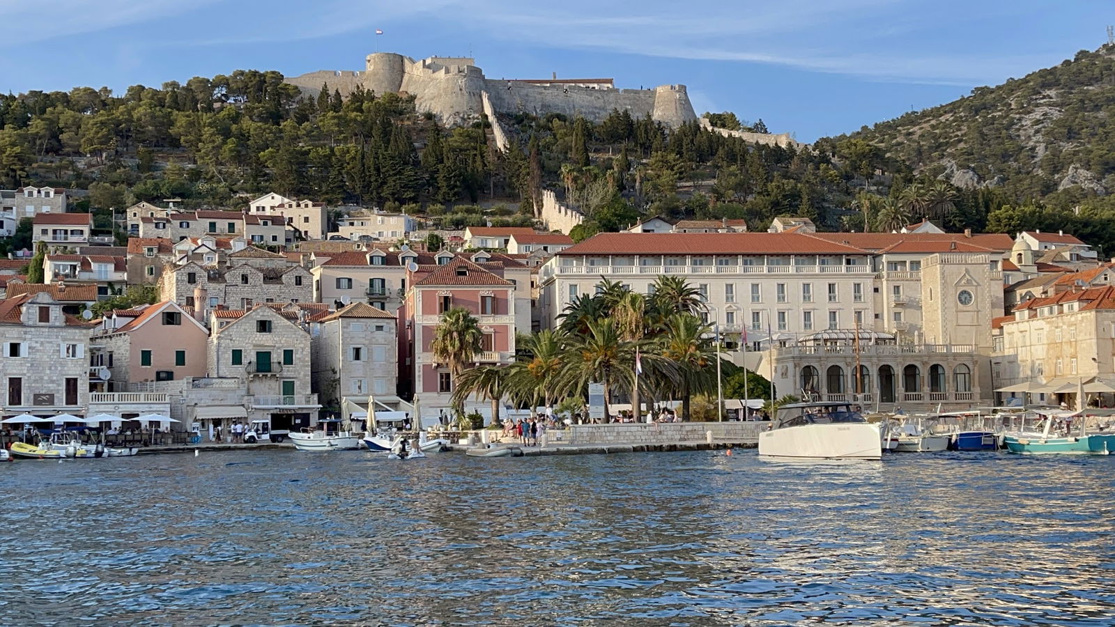 Veneranda Summer Stage