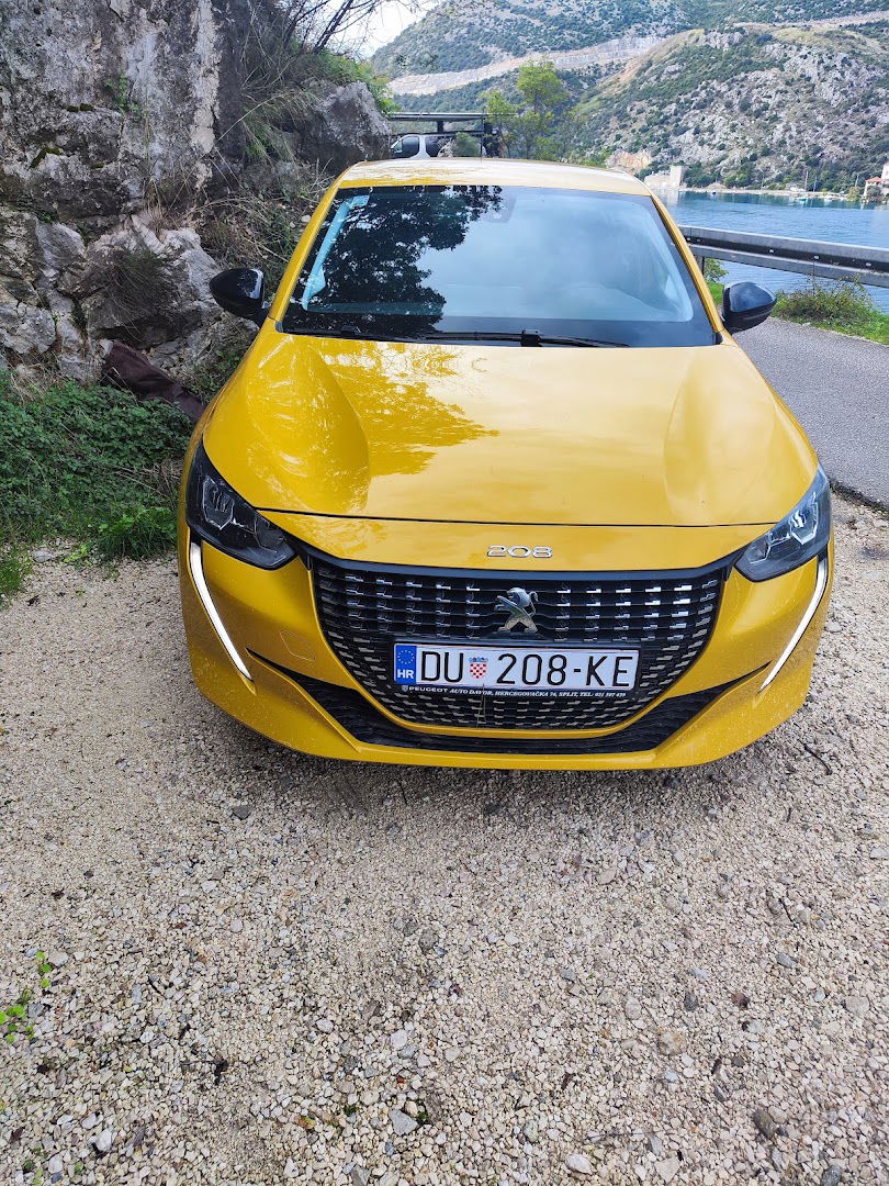 Peugeot rent a car & scooter Dubrovnik