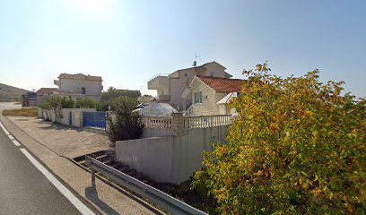 Villa Natalie, Sibenska 1