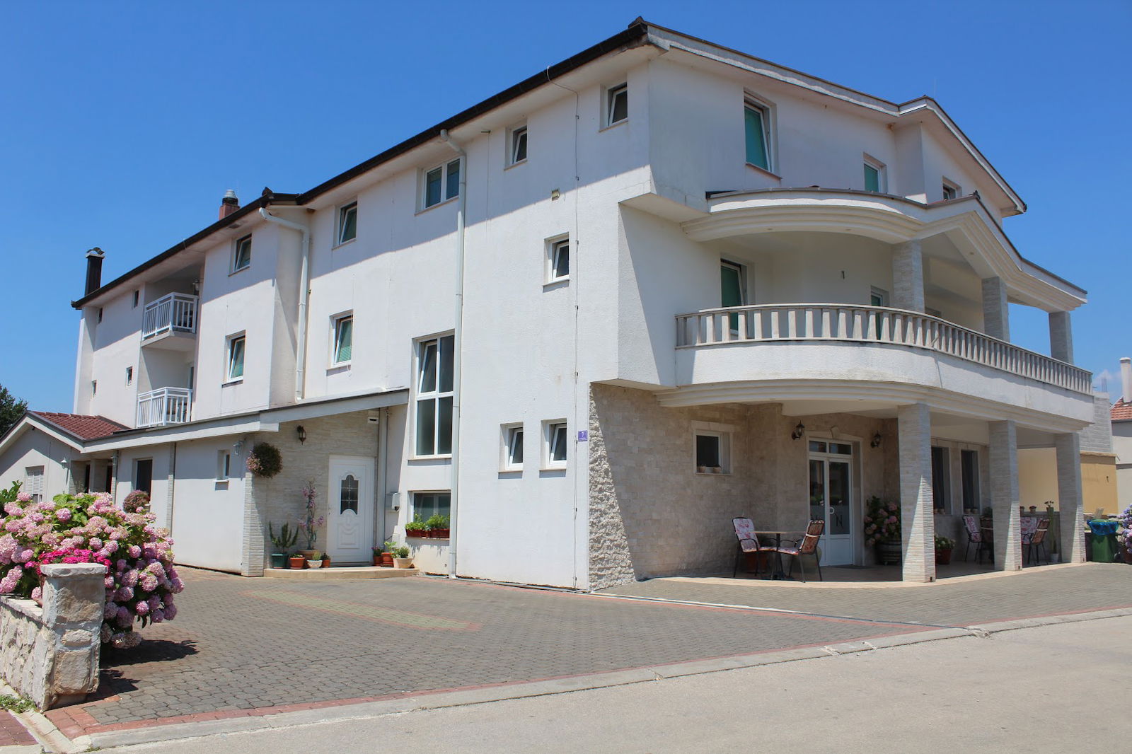 Pansion Nikica i Zdenka Kozina