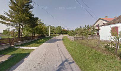 Srednji kraj - Škola