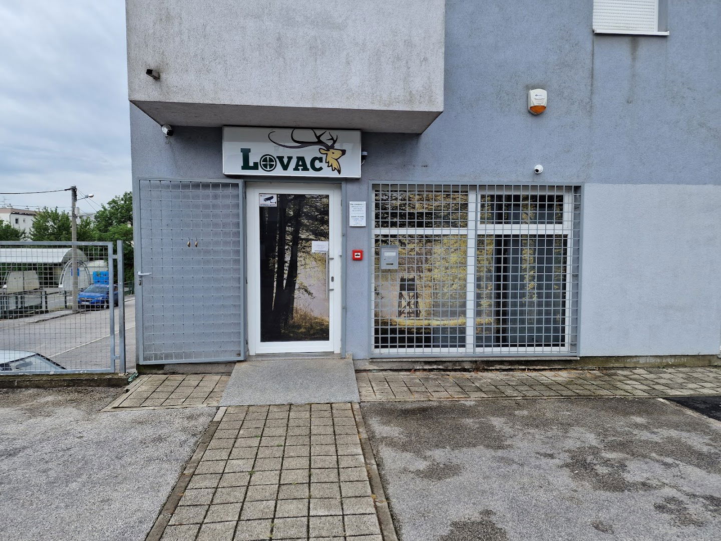 Lovac Shop ( HMK Commerce d.o.o. )