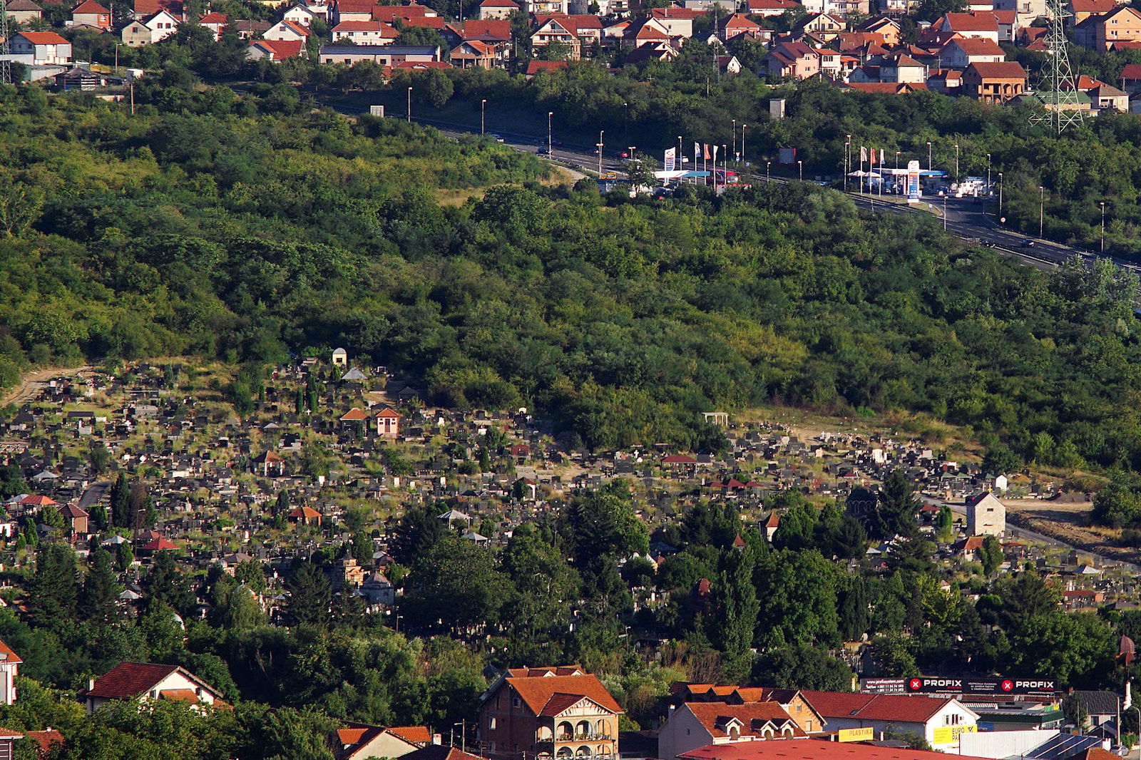 Mokroluško Cemetery