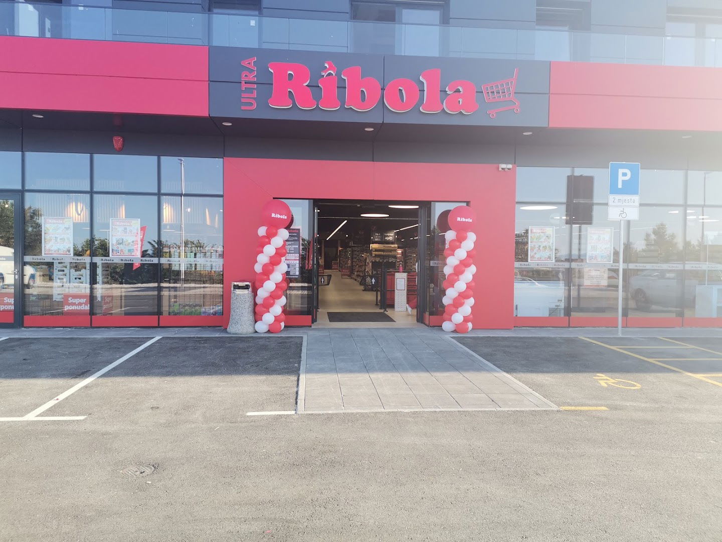 Ribola 83 Hipermarket