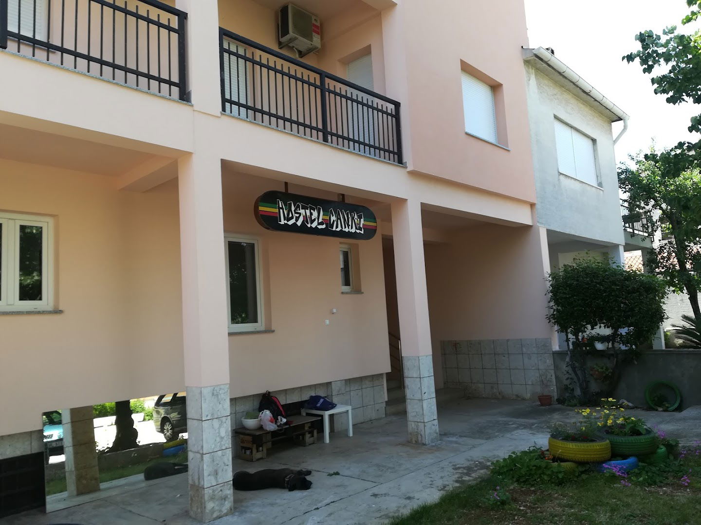 Hostel Canki