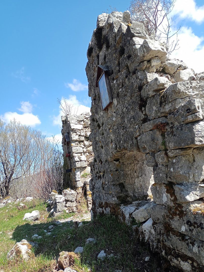 Ruševine cerkve Sv. Jurija