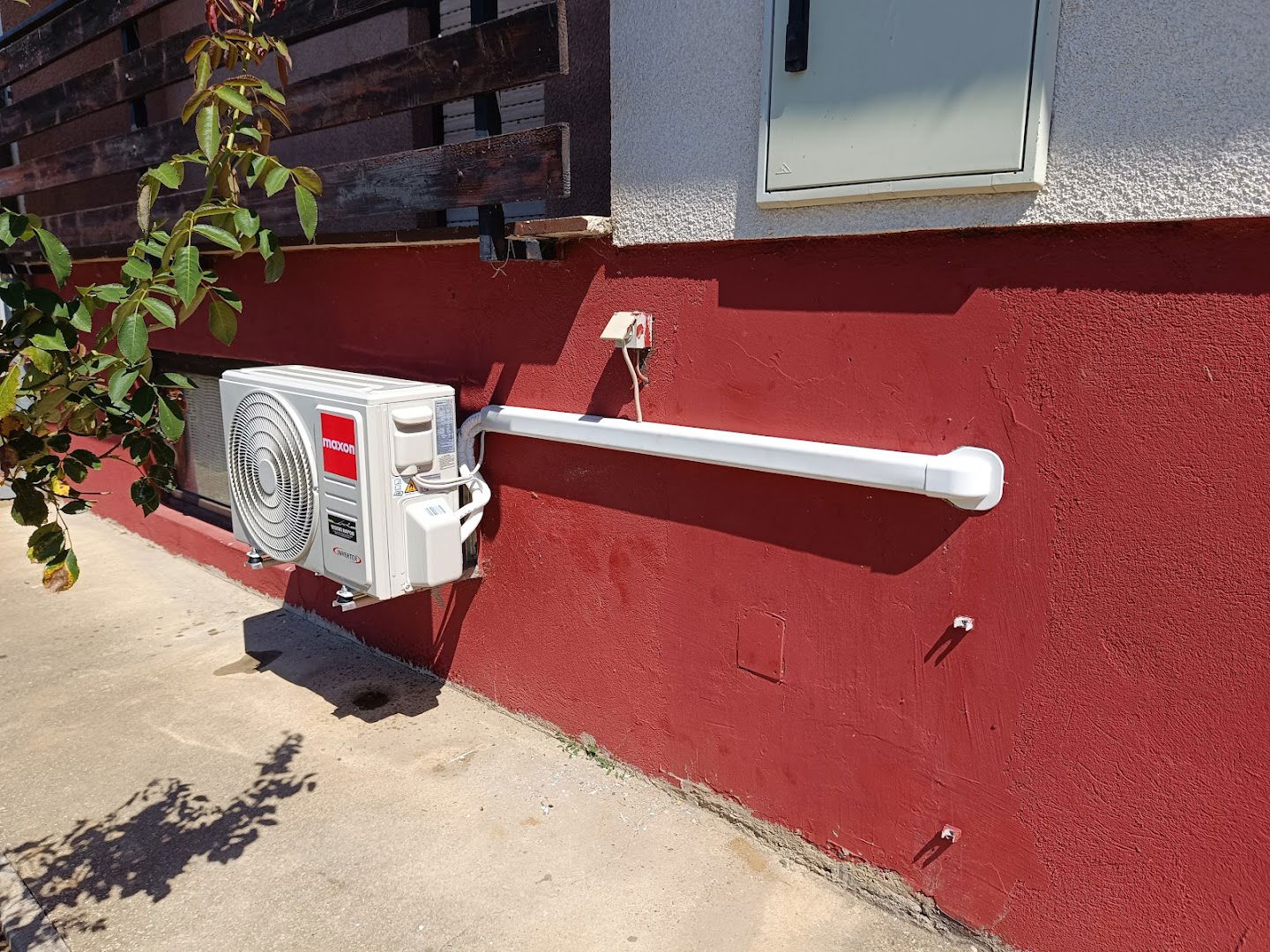 VISOKI NAPON, obrt za proizvodnju i popravak elektroničkih uređaja, vl. Adriano Hojnik