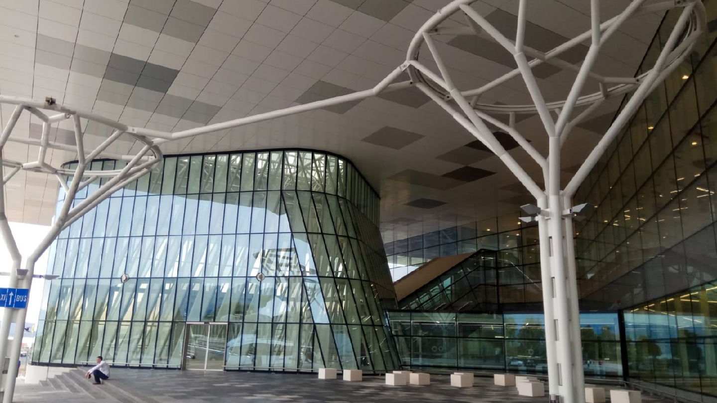 Taxi Split Airport Official