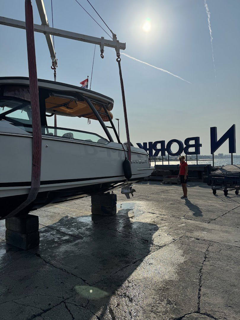 K. W. NAUTIK SERVICE