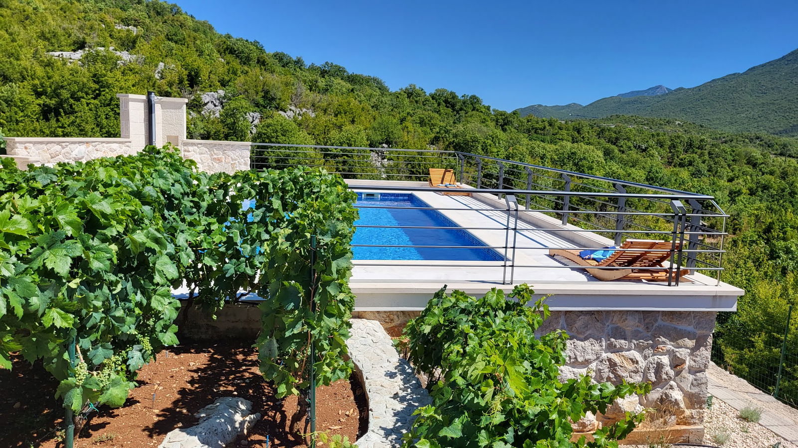 Country home Močilo