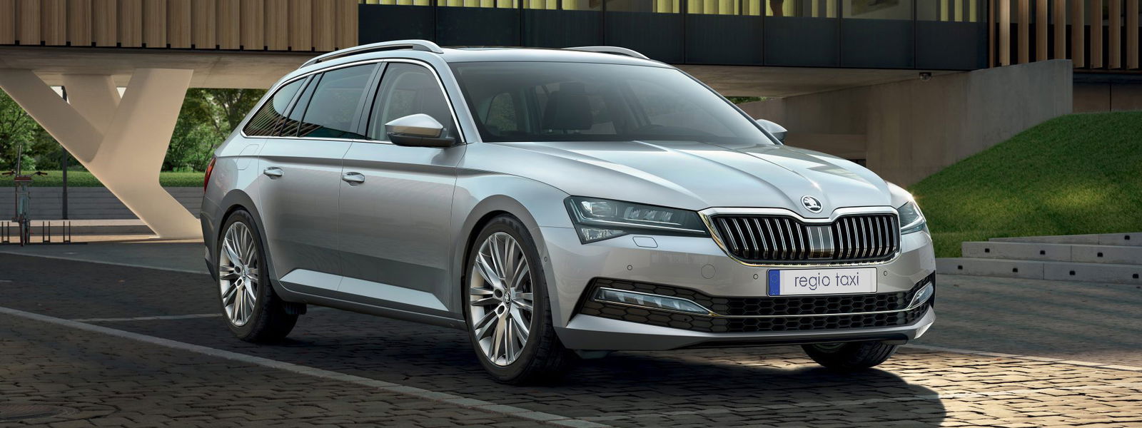 REGIO TAXI Belgrade Cross-Border & Airport Transfers | Intercity & Airport Business Taxi | Chauffeur Limo Service Serbia