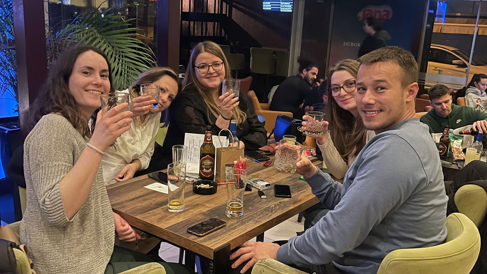 Innotesco cafe & night bar