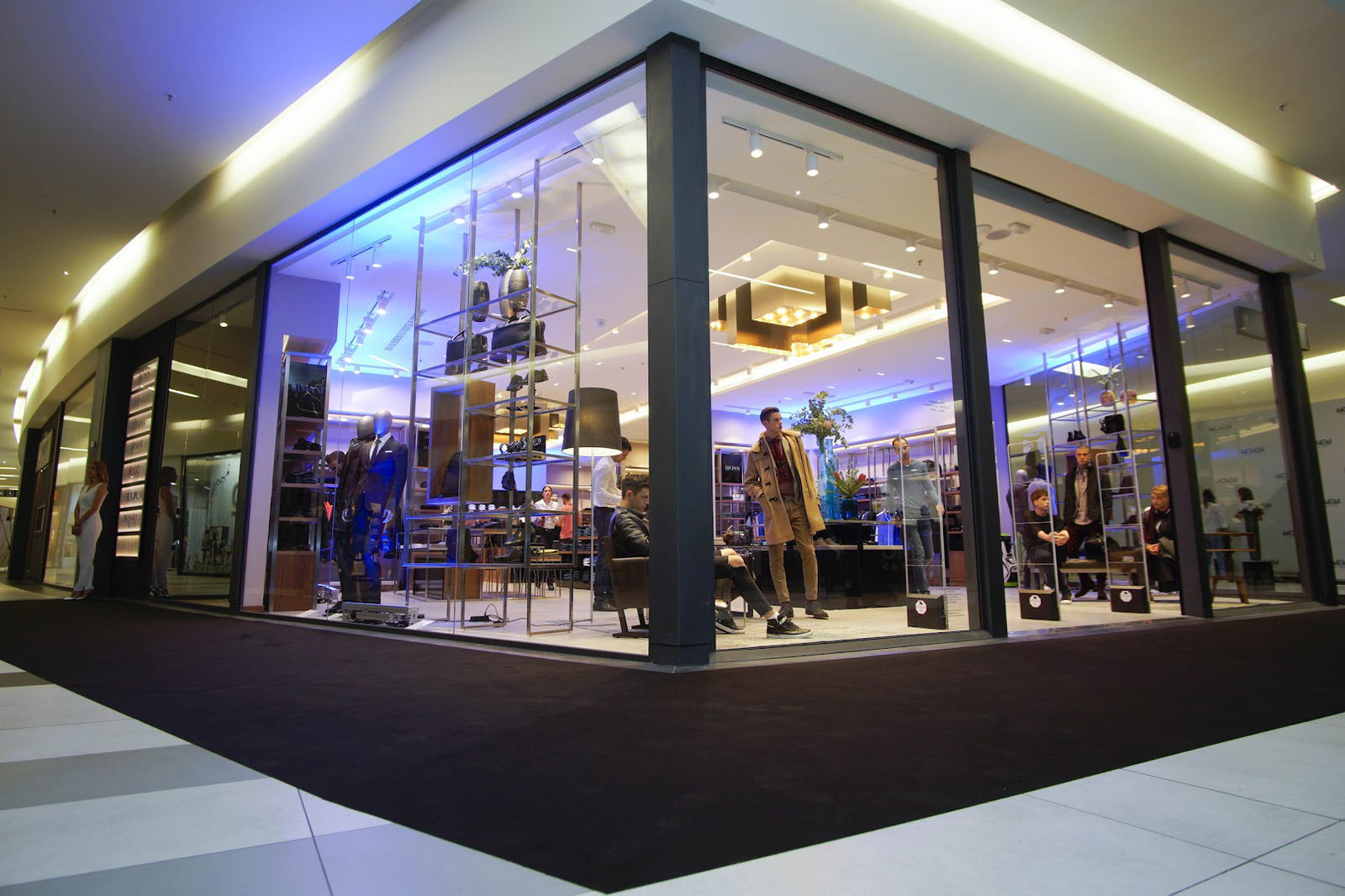 Movem Fashion Multibrand Store