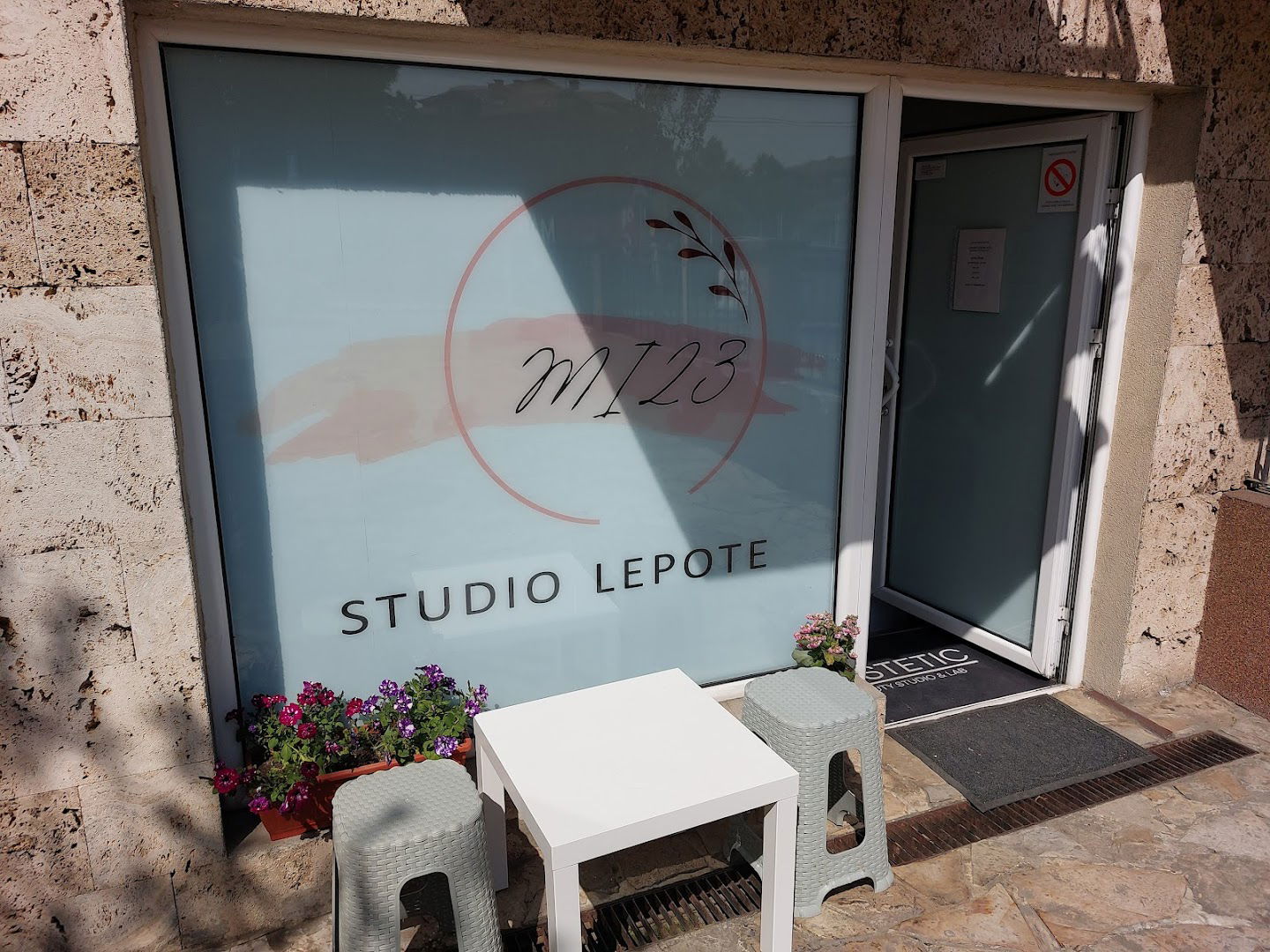 MI 23 kozmeticki salon