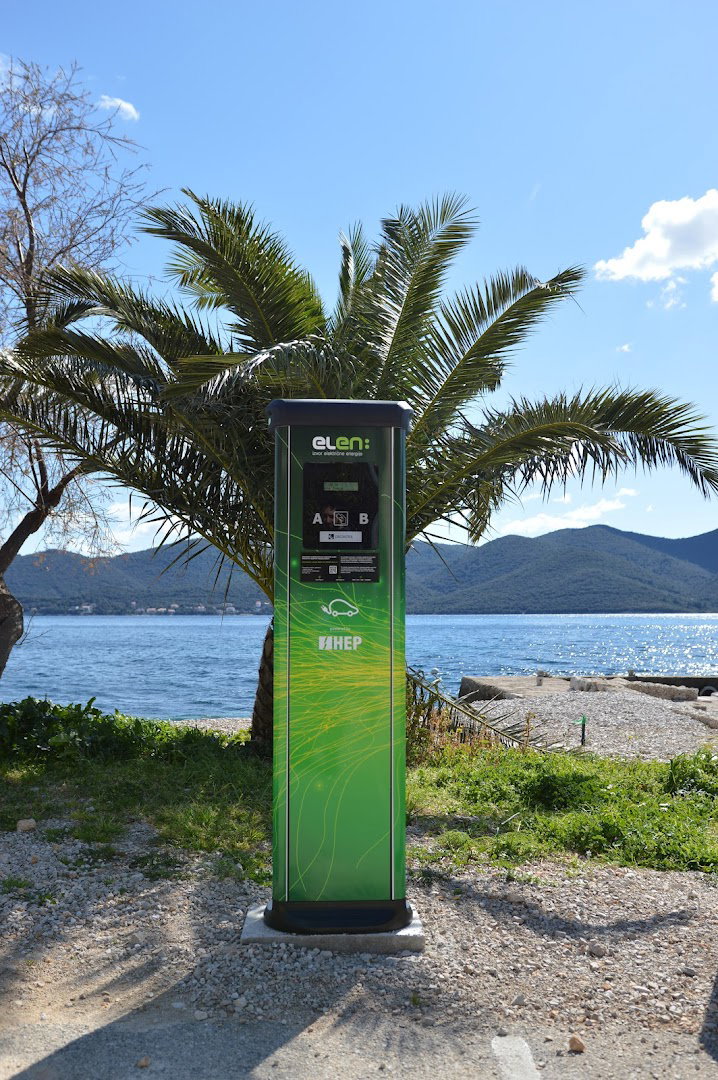ELEN Charging Station