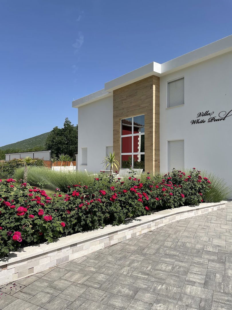 Villa White Pearl