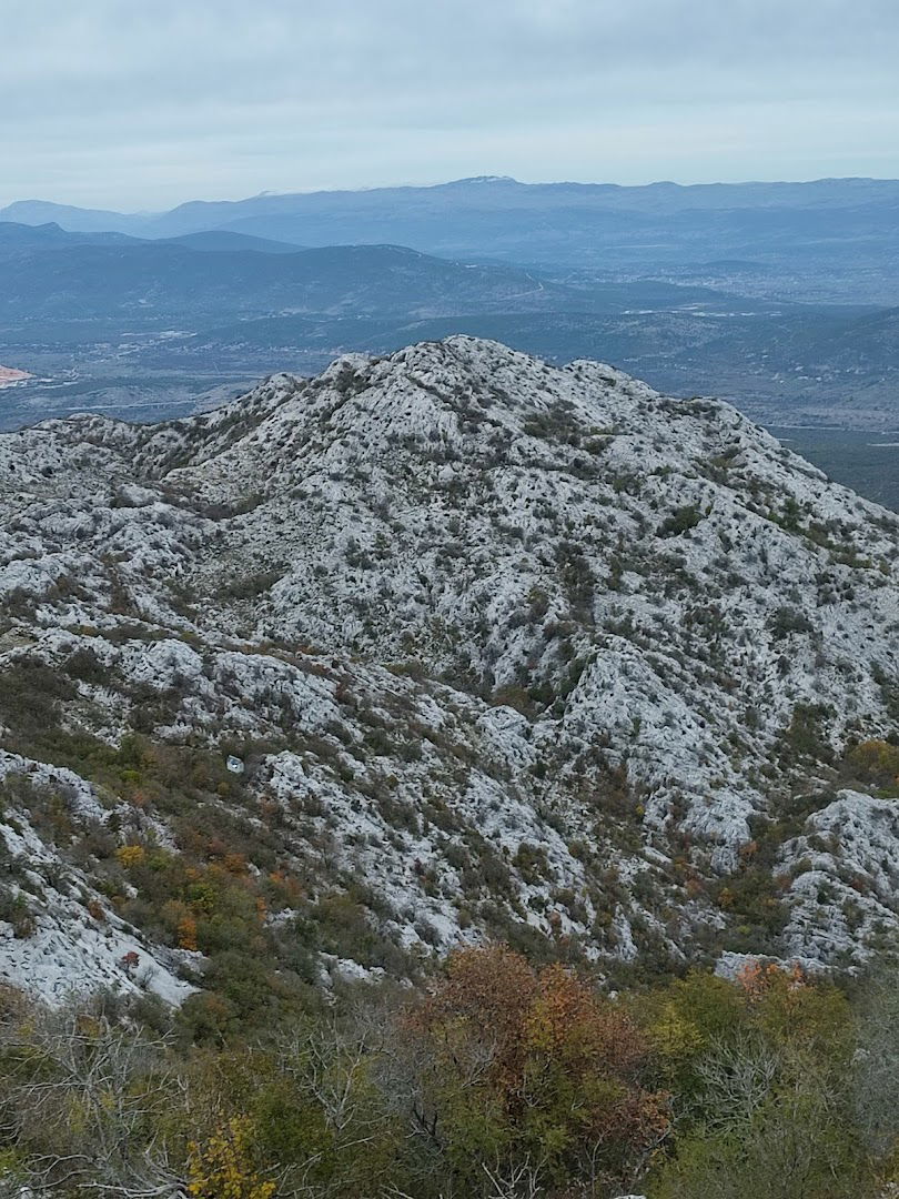 Planinarsko sklonište Hrvoje Dujmić