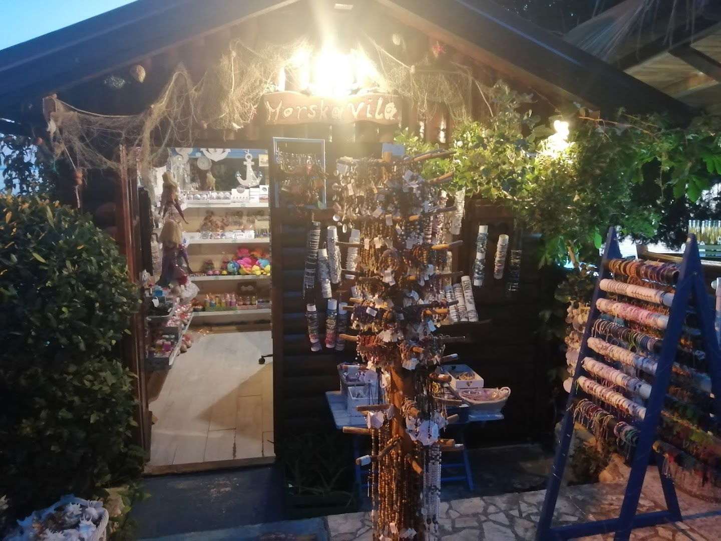 Souvenir shop "Morska vila"