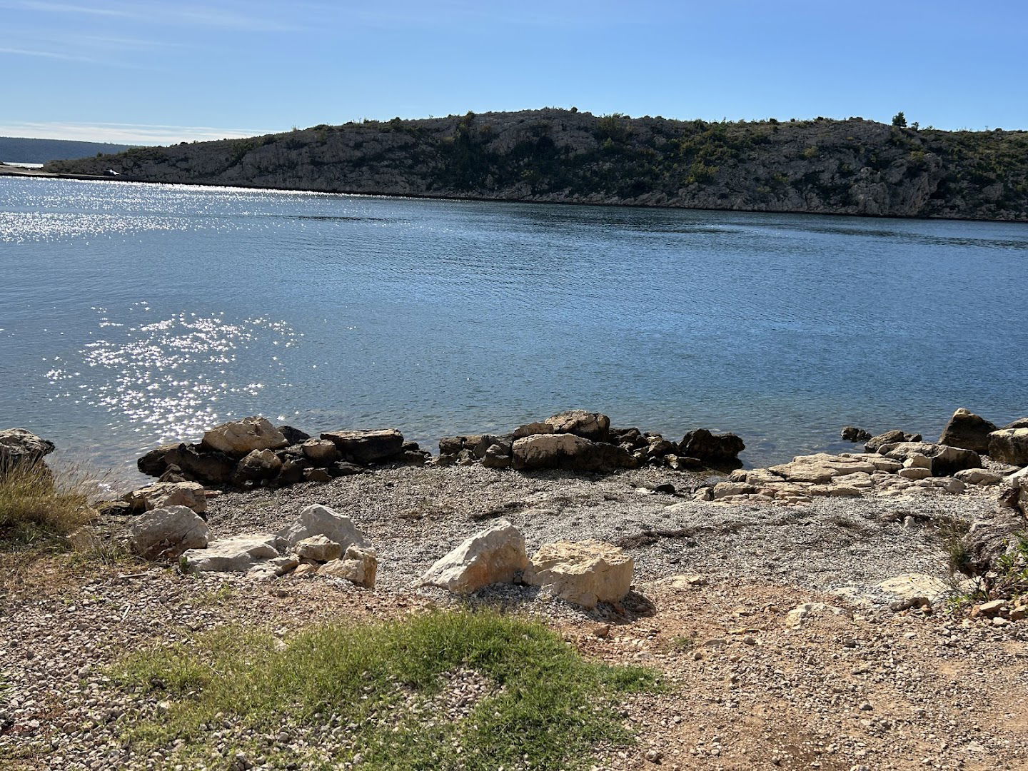 Rock beach Maslenica: semi-developed beach