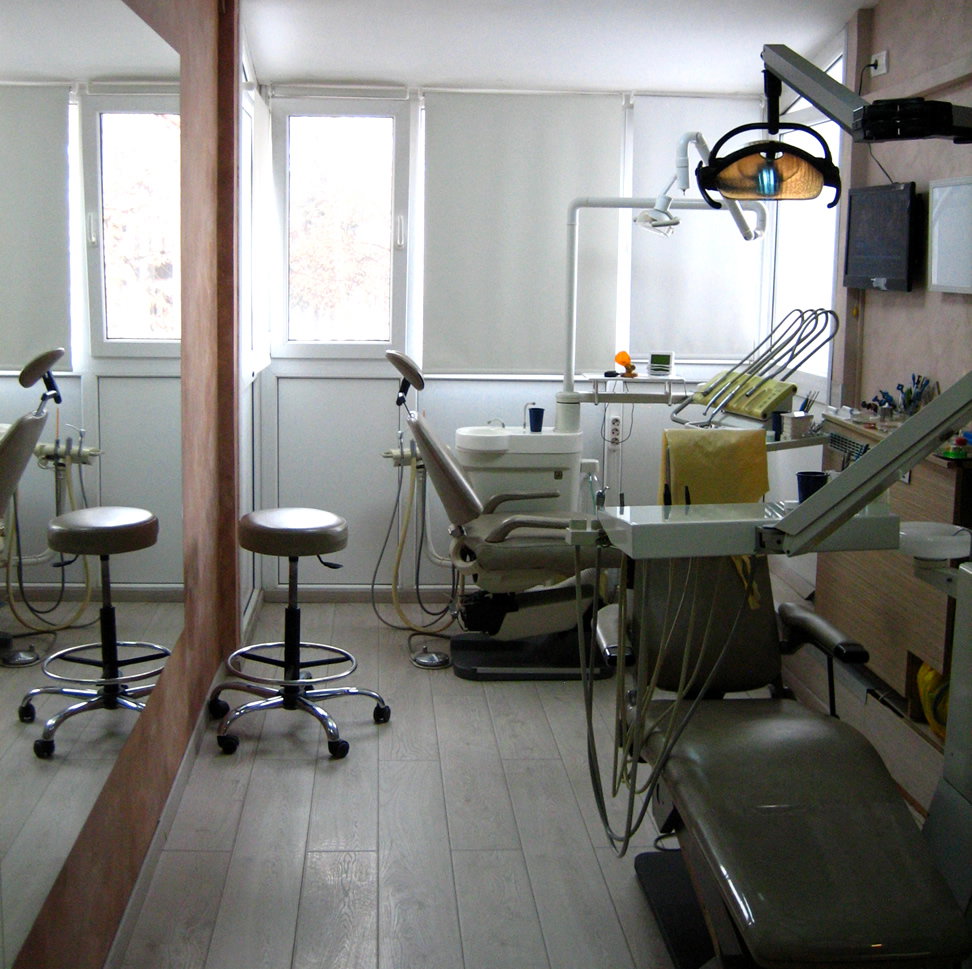 Stomatološka ordinacija "Dr Božić"