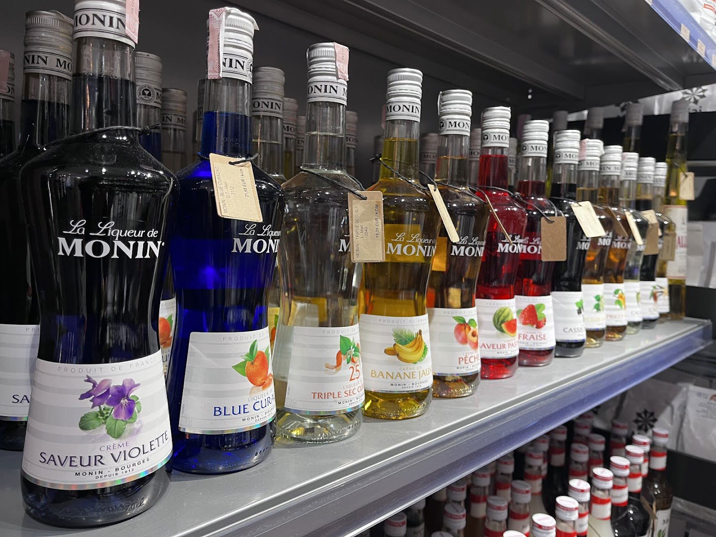 U LAGANO Wine and Spirits Shop