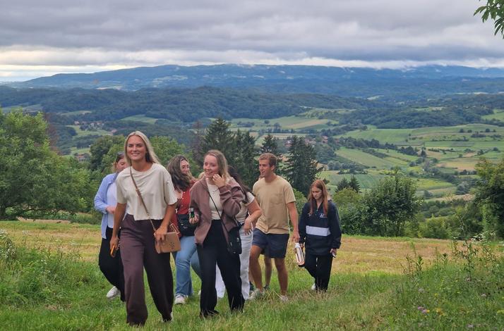 Green Scene Investigation Meeting Point