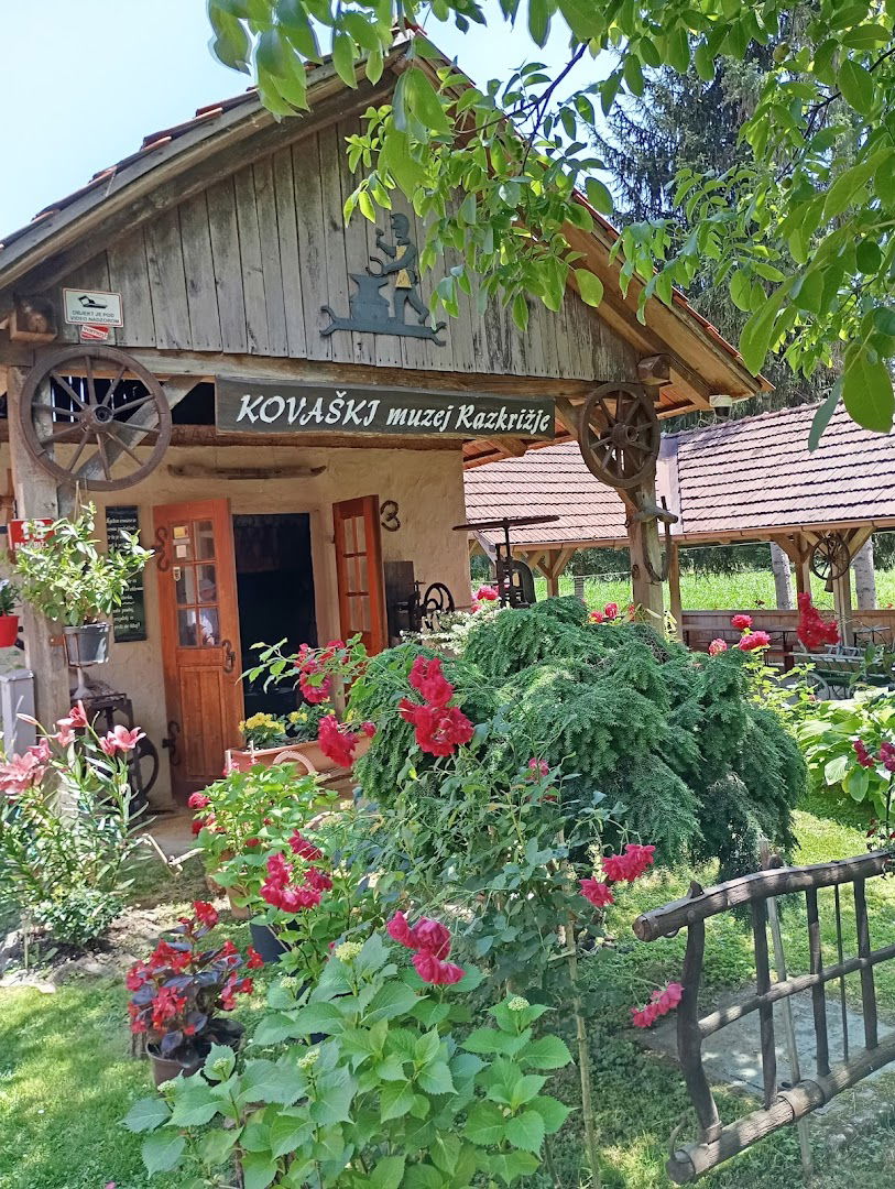Kovaški muzej Razkrižje