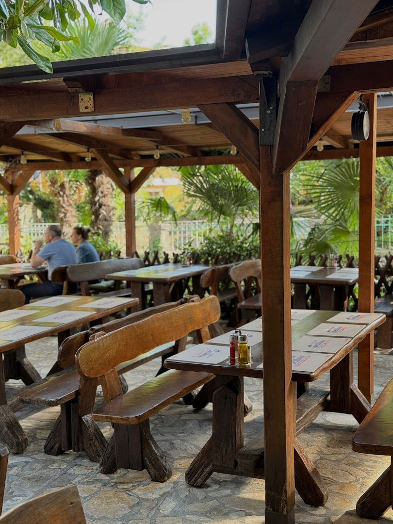 Restaurant-Pizzeria Delfino Lovran