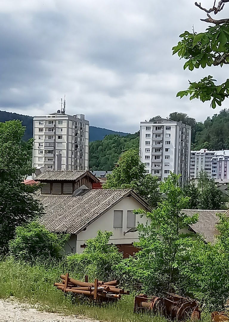 En-Knap zavod za organizacijo in izvedbo kulturnih prireditev, Ljubljana