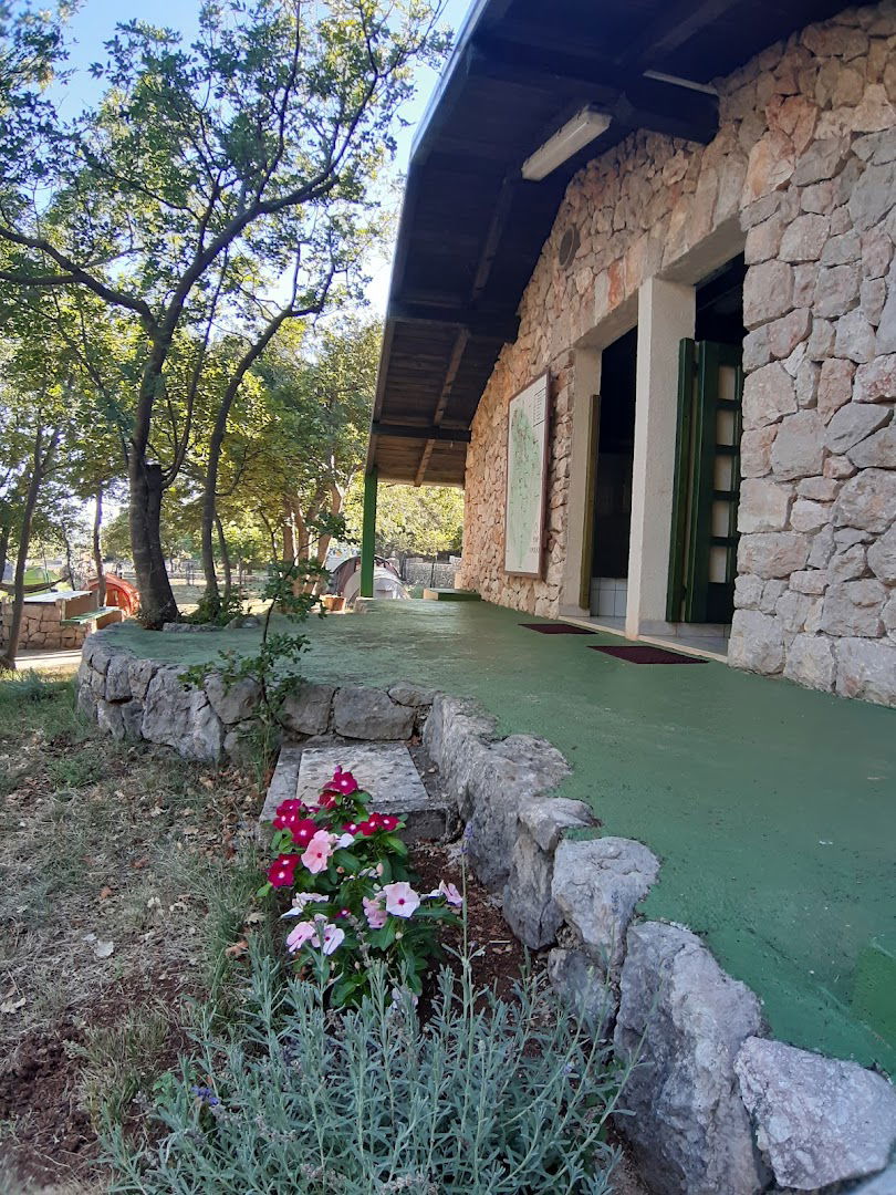 Camping Vrata Velebita