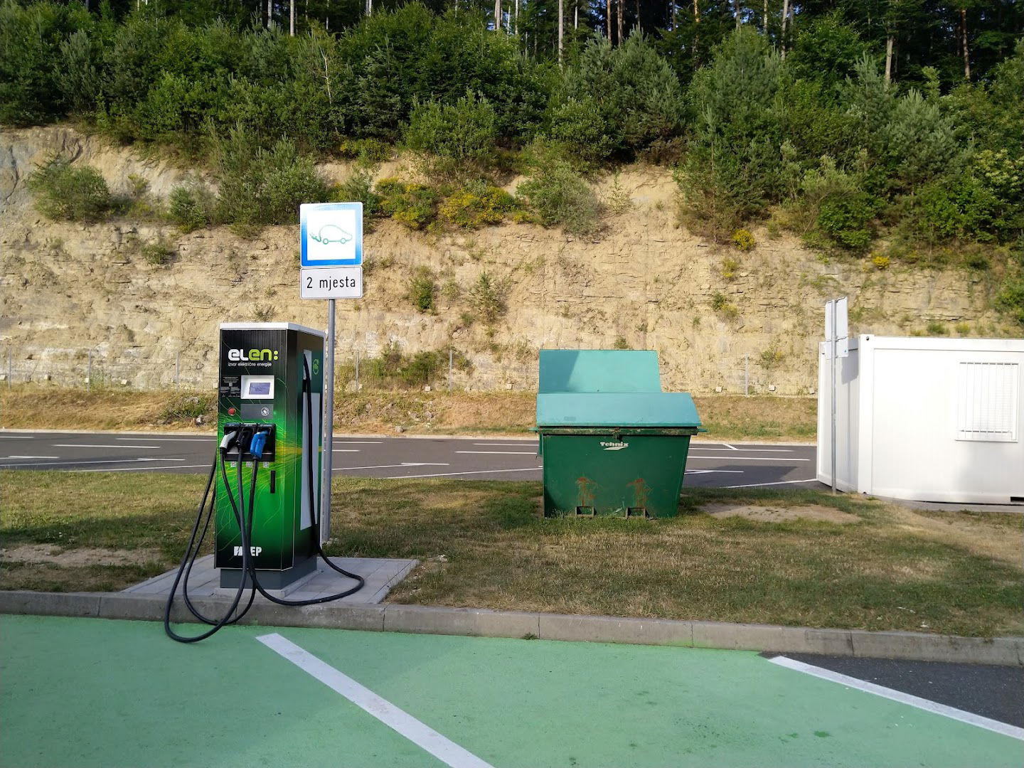 ELEN Charging Station