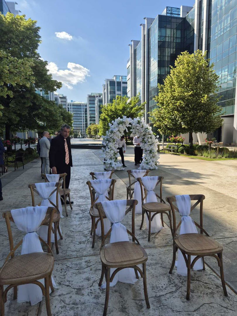 Smokvica - Airport City